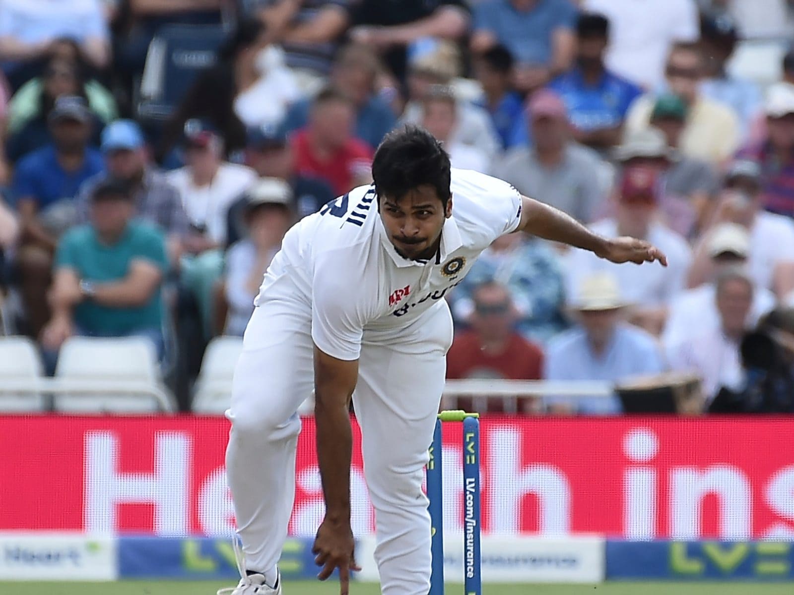 shardul bowling